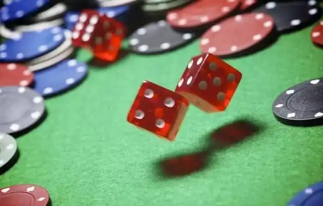 Giao diện nền tảng ok bet hiển thị các danh mục cá cược trên điện thoại tại Việt Nam